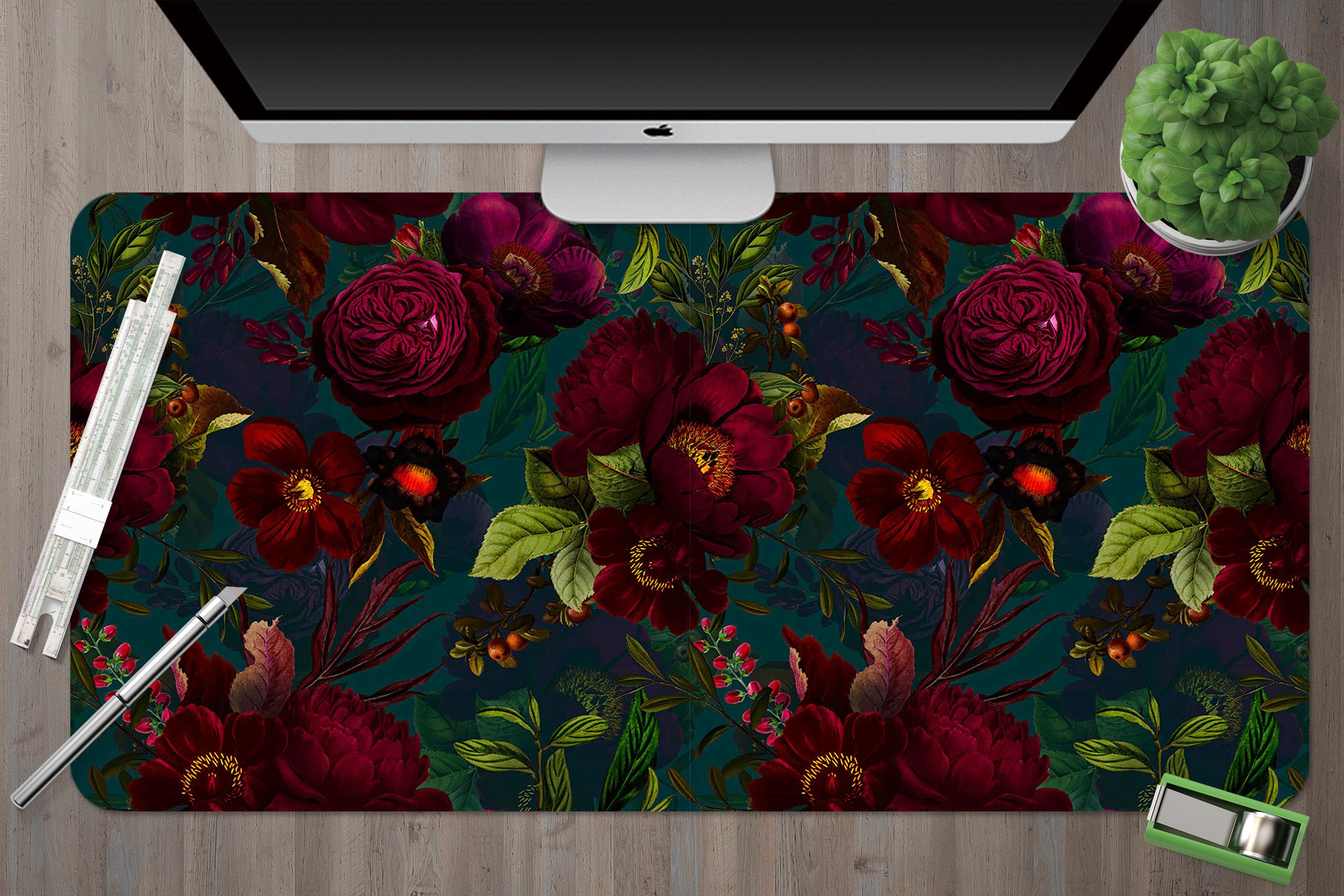 3D Dark Red Flower Bush 120218 Uta Naumann Desk Mat